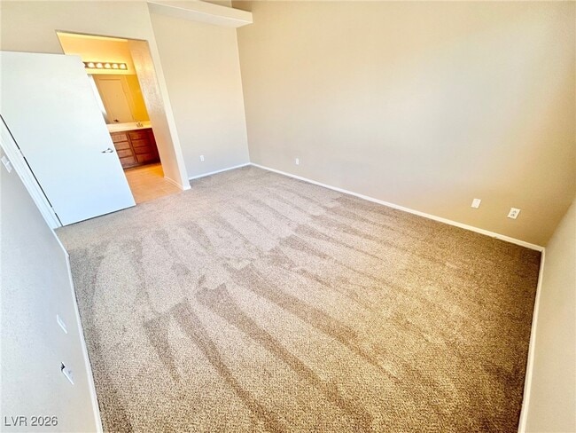 Building Photo - 206 Crown Imperial St