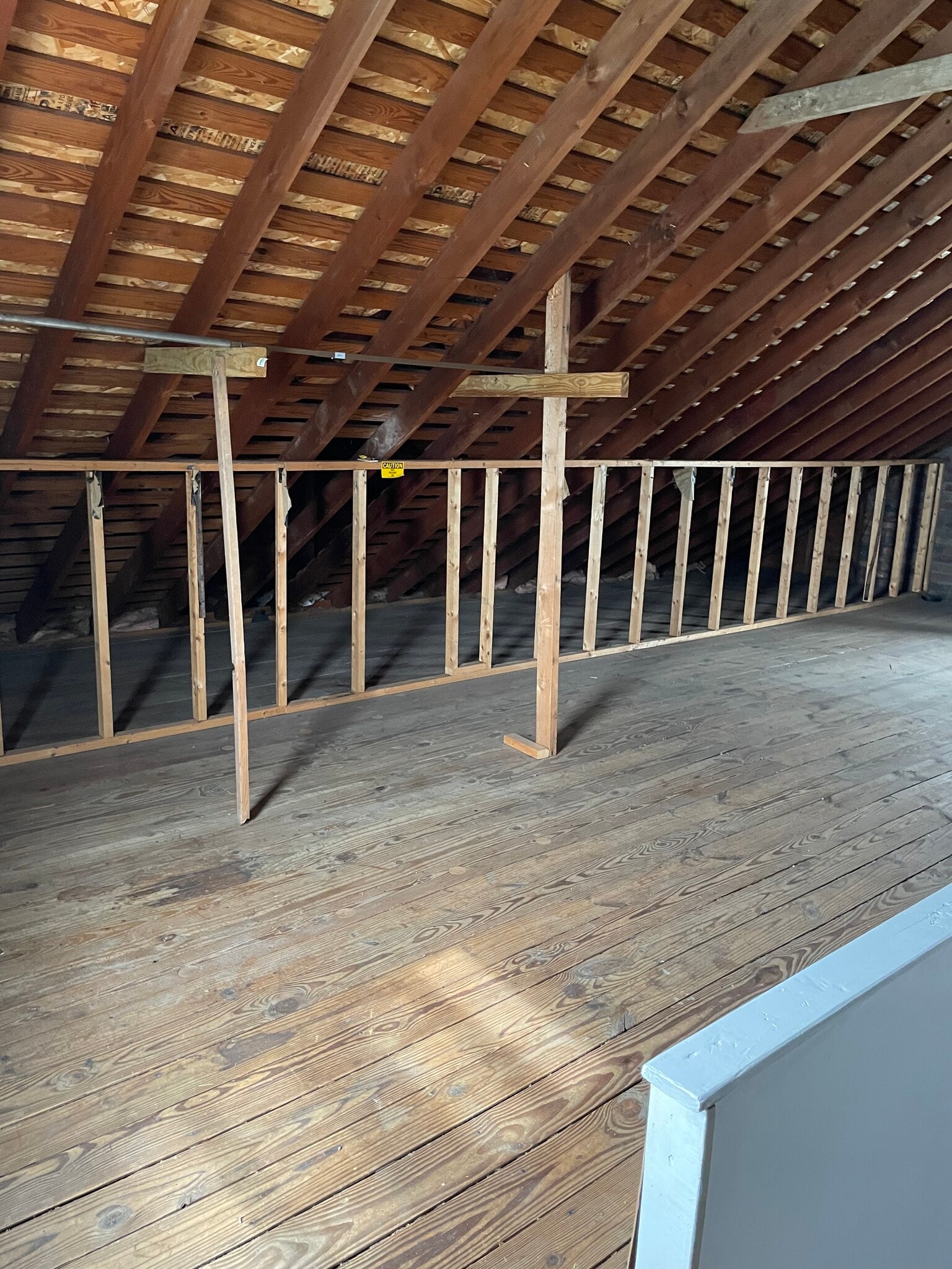 Building Photo - 1023 W Ridge Rd