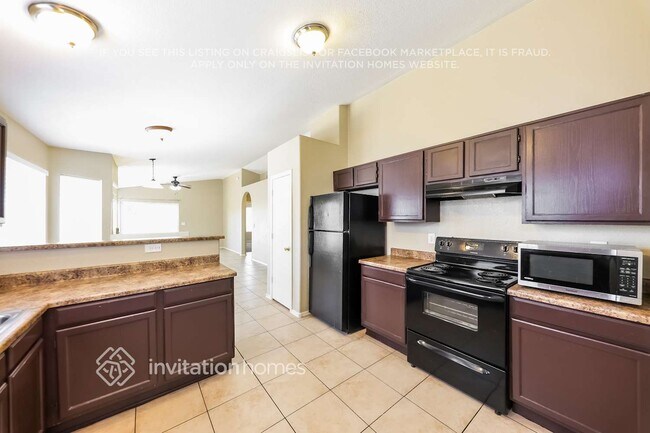 Building Photo - 11944 N 74th Ln