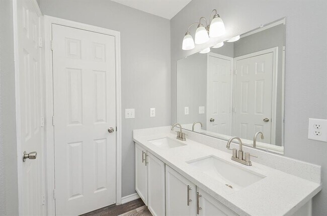 Building Photo - 20131 Larkspur Landing