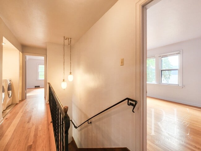 Building Photo - Waterfront Tudor | Private, Vintage Charm with Casita