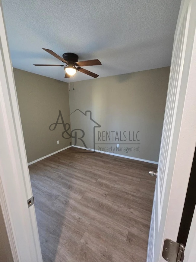 Building Photo - 217 W Forest St