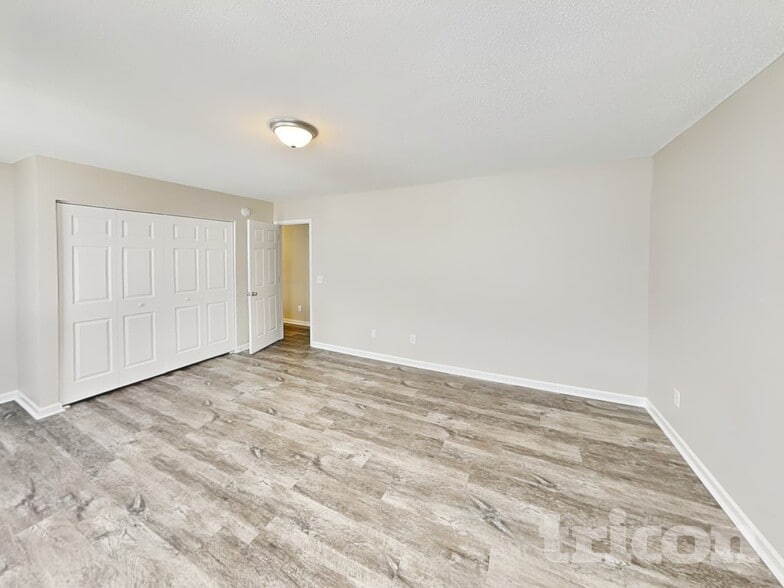 Building Photo - 136 Cherry Laurel Dr