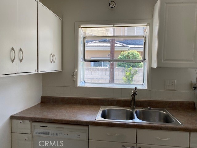 Building Photo - 5611 Temple City Blvd