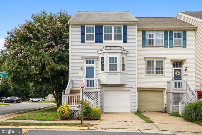 Building Photo - 423 McDaniel Dr