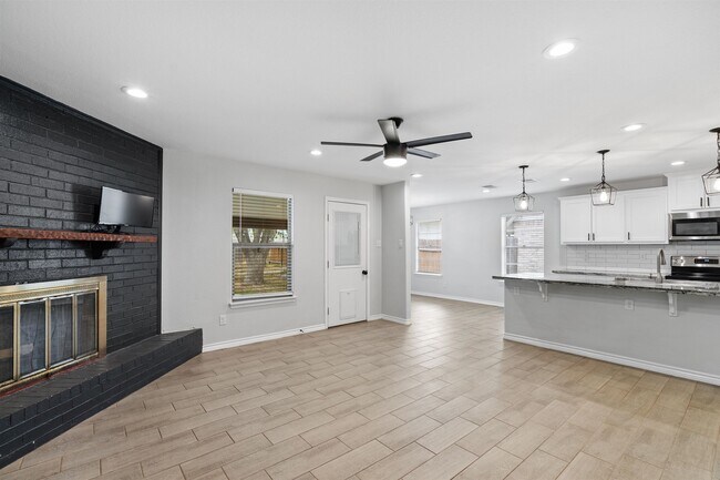 Building Photo - 108 Jaimie Way