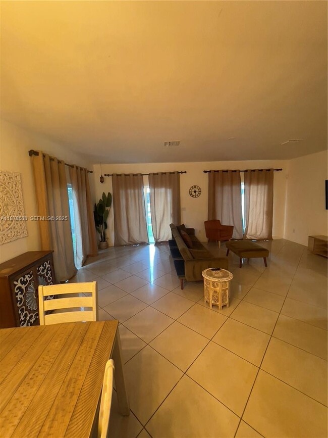 Building Photo - 3470 NW 17th Terrace