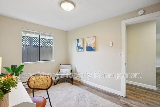 Building Photo - 5726 SE 83rd Ave