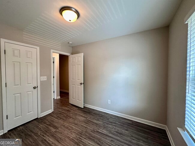 Building Photo - 4458 Pinscher St