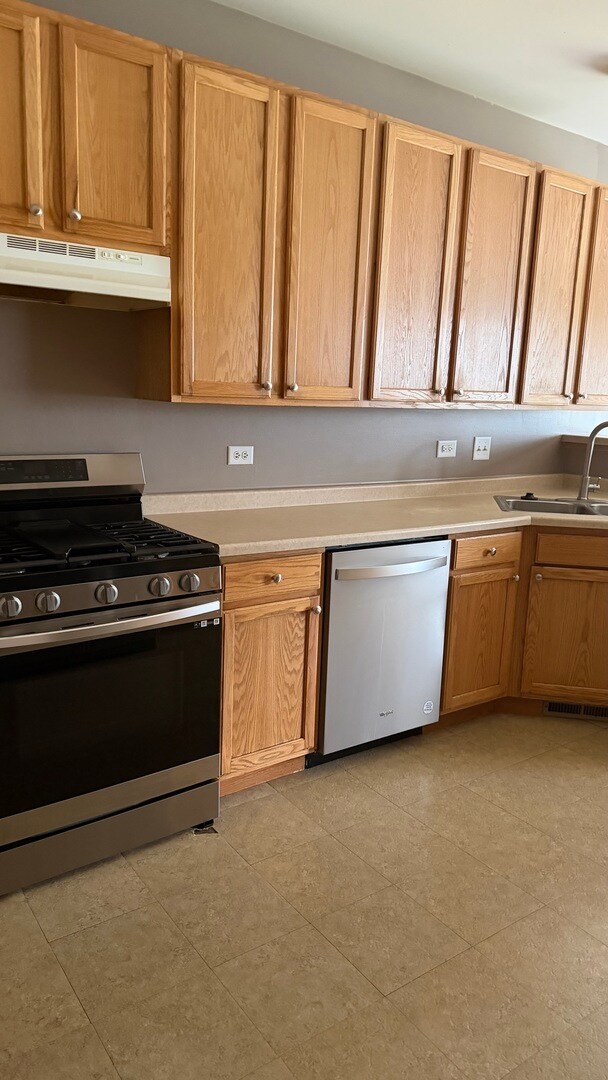 Building Photo - 2252 Gallant Fox Cir