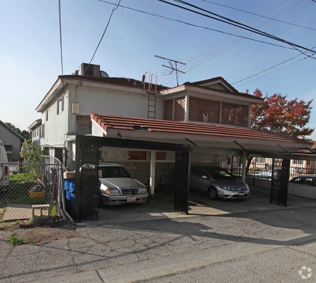 Building Photo - 608 Toledo St