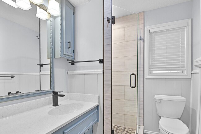 Building Photo - 6907 Avenue W