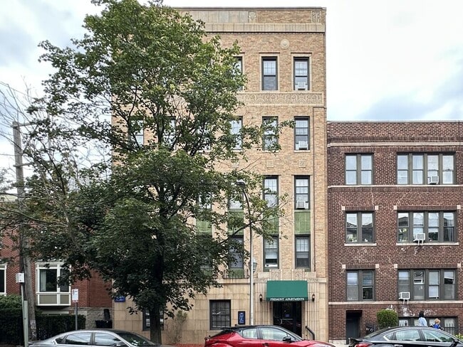 Building Photo - 3824 N Fremont