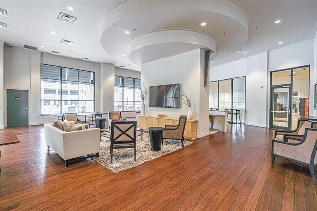 Building Photo - 3040 Peachtree Rd