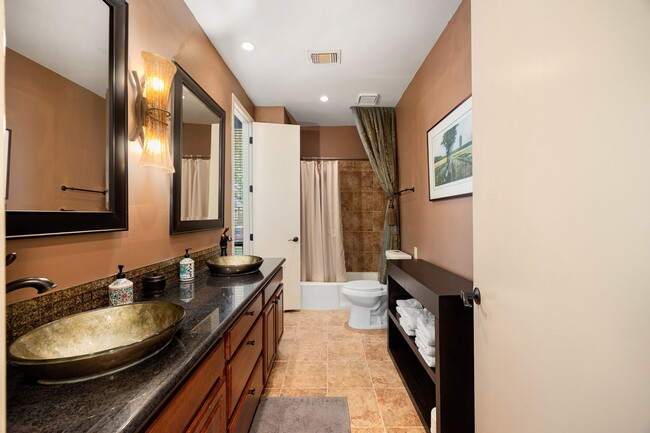 Building Photo - 19823 Sunbridge Ln