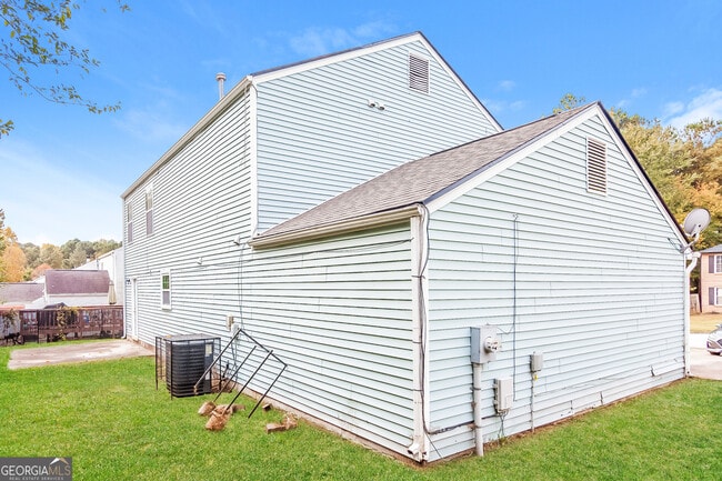 Building Photo - 5454 Northcut Dr