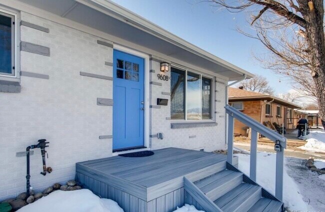 Building Photo - 9608 W 56th Pl