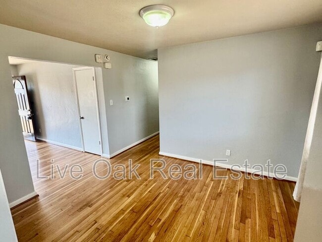 Building Photo - 4705 Nuttfield Ln