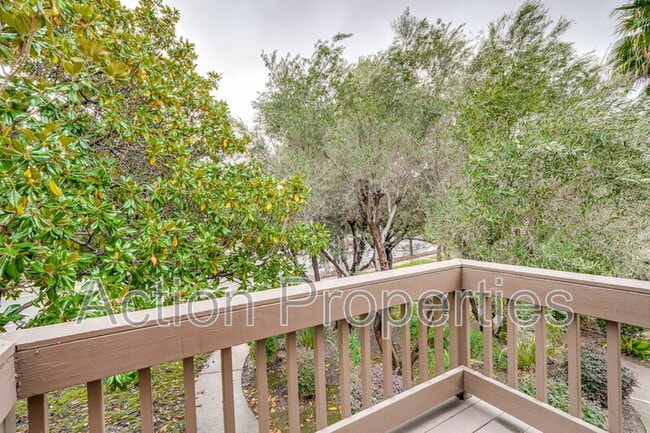 Building Photo - 1963 Landess Ave