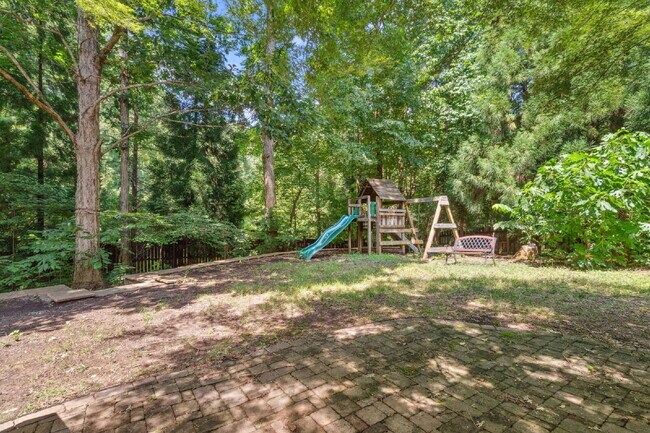 Building Photo - Furnished 4 Bed/3 Full Bath Home in Cary!