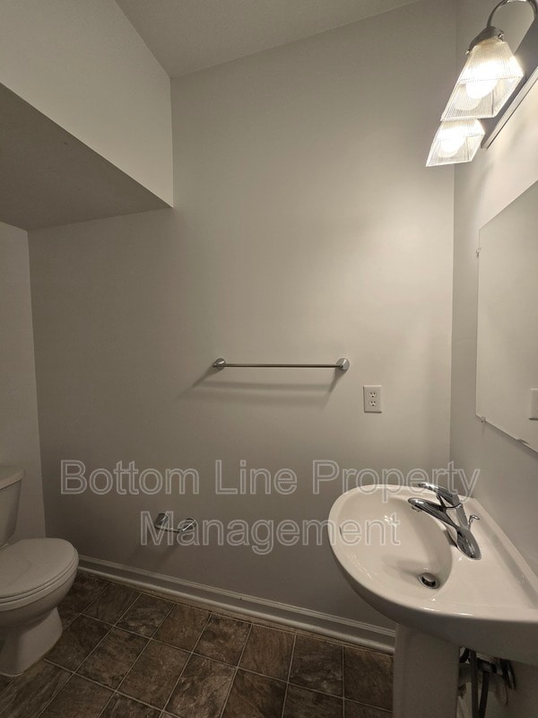 Building Photo - 8630 Carolina Lily Ln