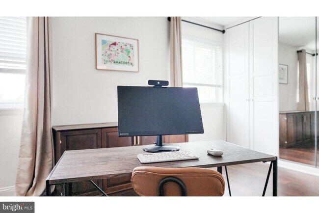 Building Photo - 2223 Payne Terrace SE