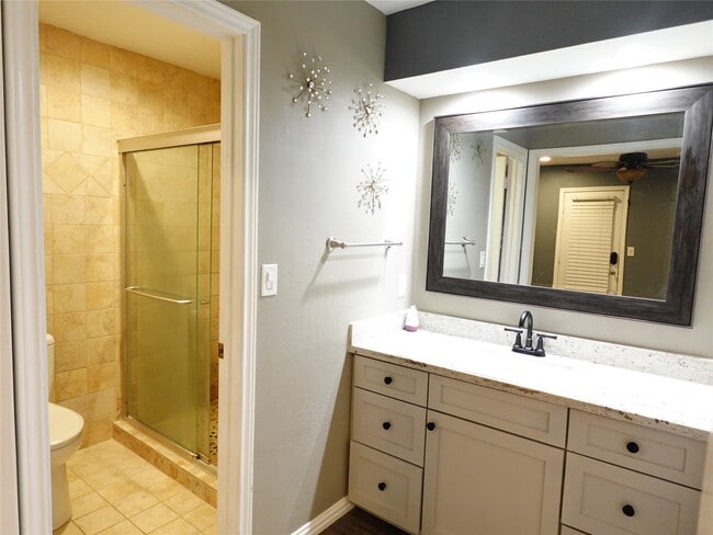 Building Photo - 6215 Pinole Forest Dr