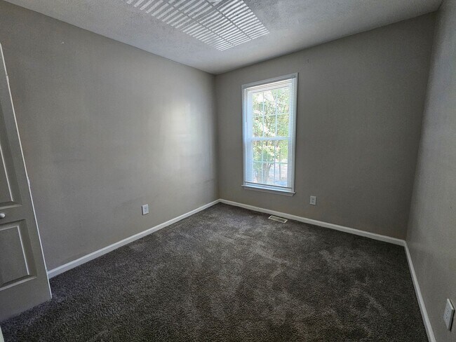Building Photo - NEWPORT NEWS SOUTH