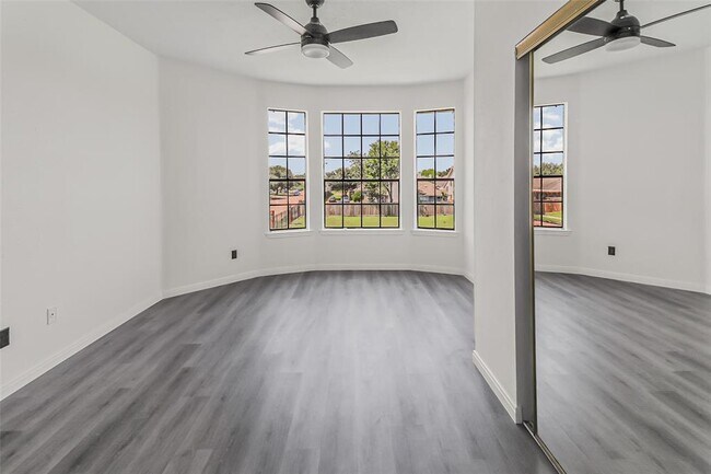 Building Photo - 8888 Benning Dr