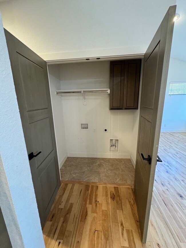 Building Photo - Lot 164