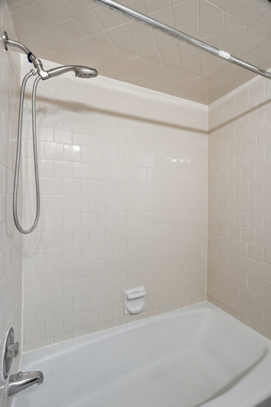 Building Photo - 1307 E Thurston Ave