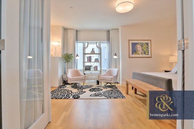 Building Photo - 3190 Scott St