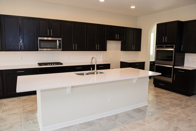 Building Photo - 1547 Bayfront Pk Aly