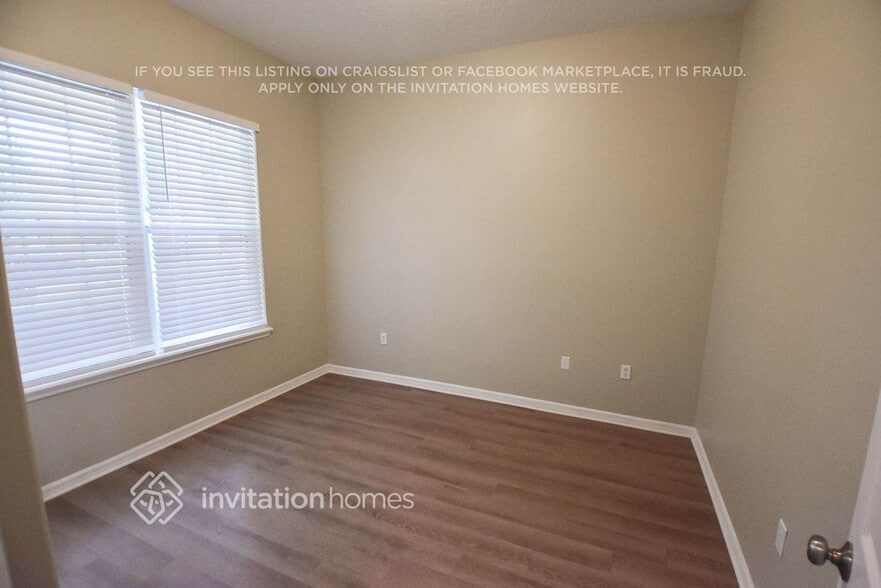 Building Photo - 920 White Oak Way