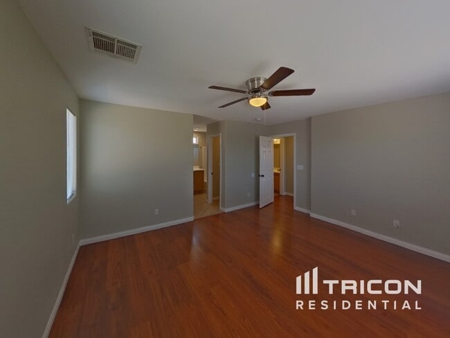 Building Photo - 11909 Fairfax Ridge St