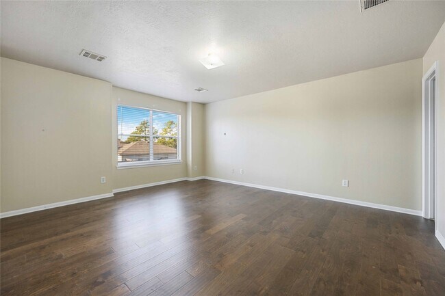 Building Photo - 4806 Cotton Ridge Trail