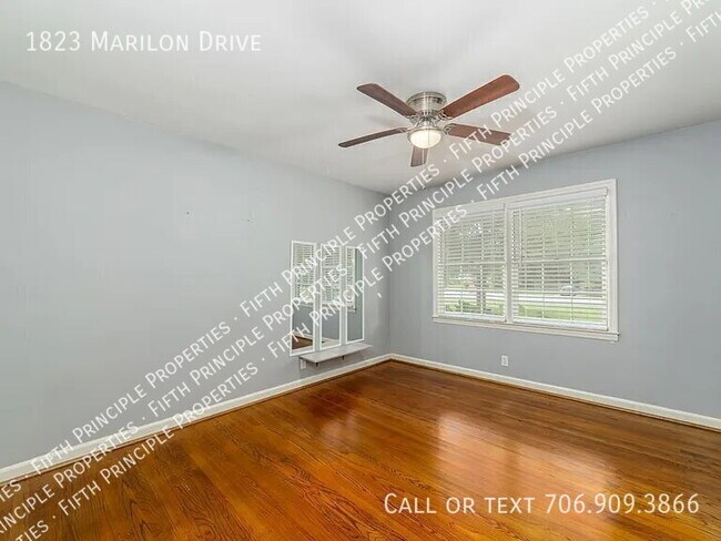 Building Photo - 1823 Marilon Dr
