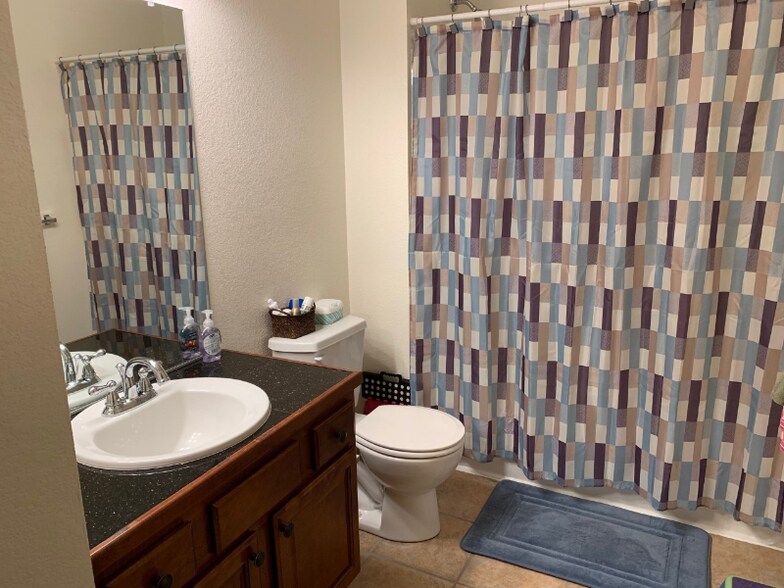 Building Photo - 2855 Blue Sky Cir