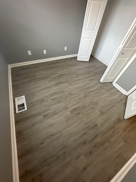 Building Photo - Room in House on Etheridge Dr NW