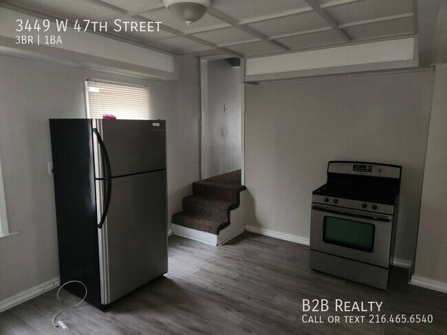 Building Photo - 3449 W 47th St