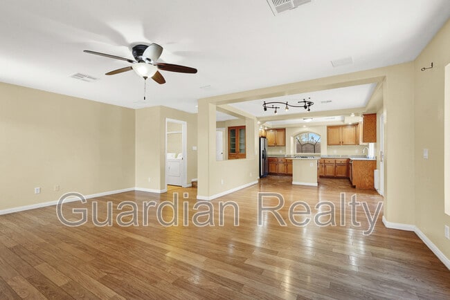 Building Photo - 6510 Samba Ave