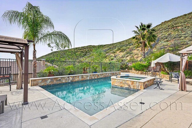 Building Photo - Stunning 5 Bed/3 Bath Home with Pool in Menifee!