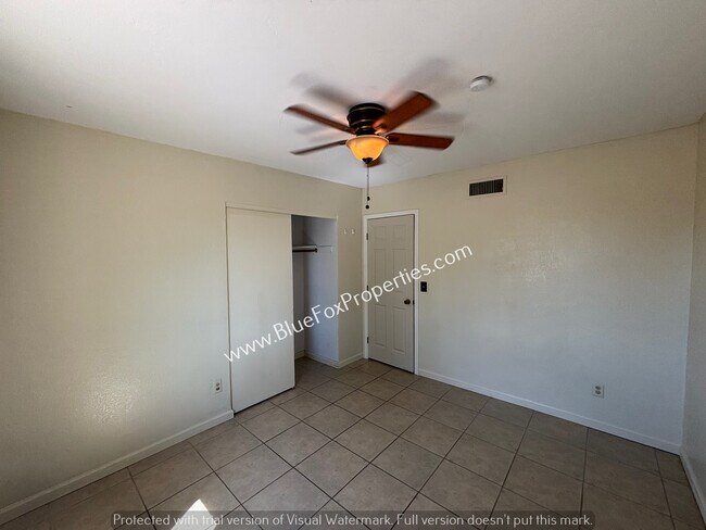 Building Photo - 2490 W Dante Way