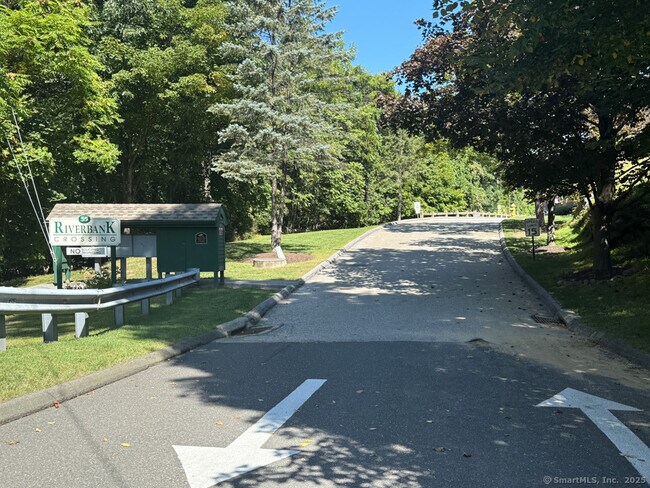 Building Photo - 55 Cross St