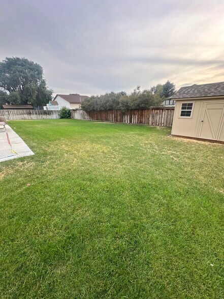 Building Photo - 958 S 1060 E