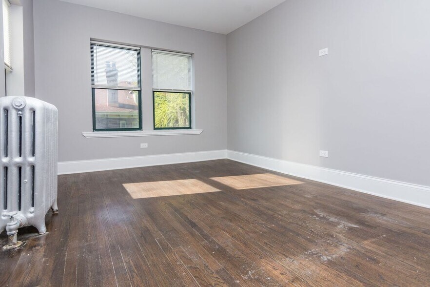 Building Photo - 6711 S Cregier Ave