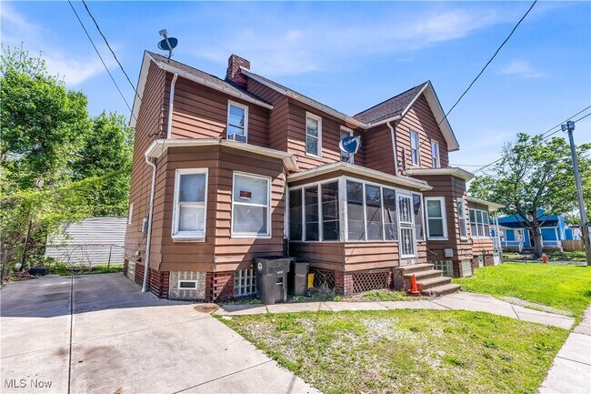 Building Photo - 3882 W 31st St