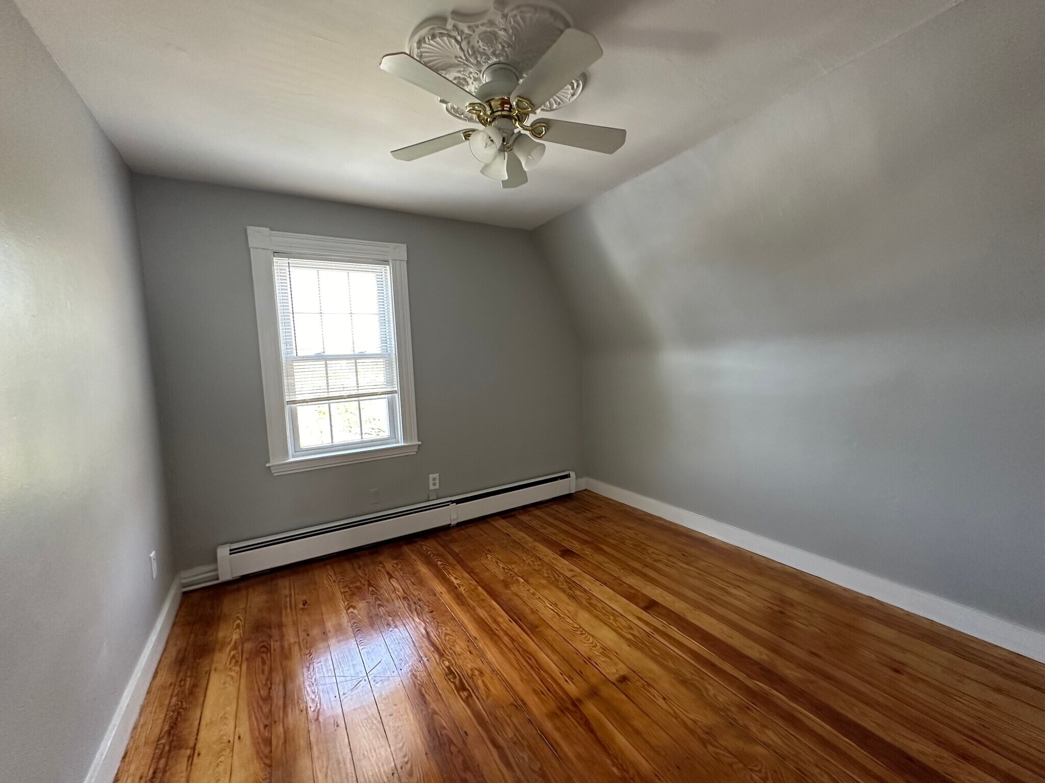 Building Photo - 135 Nonantum St