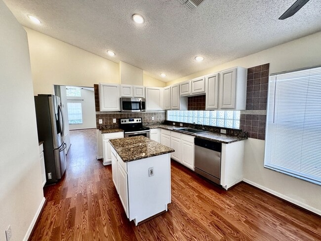 Building Photo - 9217 Telfer Run