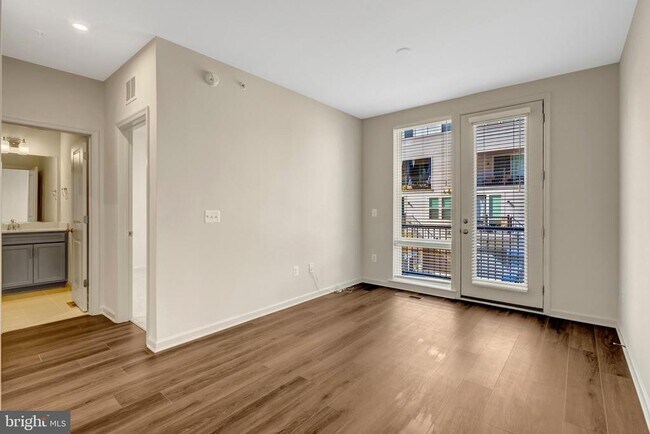 Building Photo - 2508 Neabsco Common Pl